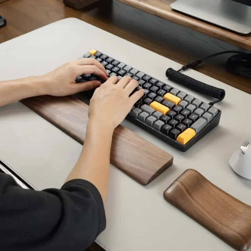 メカニカルキーボード用ウォールナットウッドリストパーム、ブナ - Wrist Rest Wood のレビューと価格